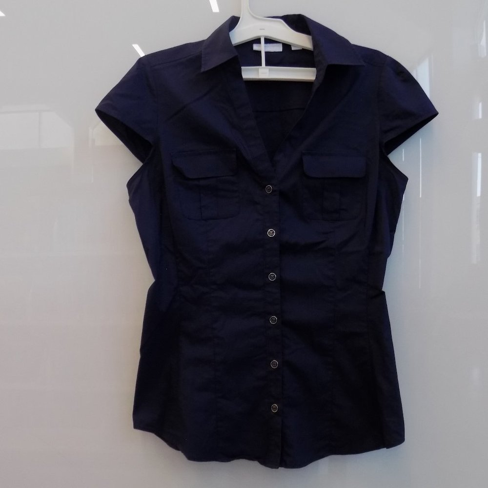 New York & Company Navy Blue Short Sleeve Button Front Blouse - Small